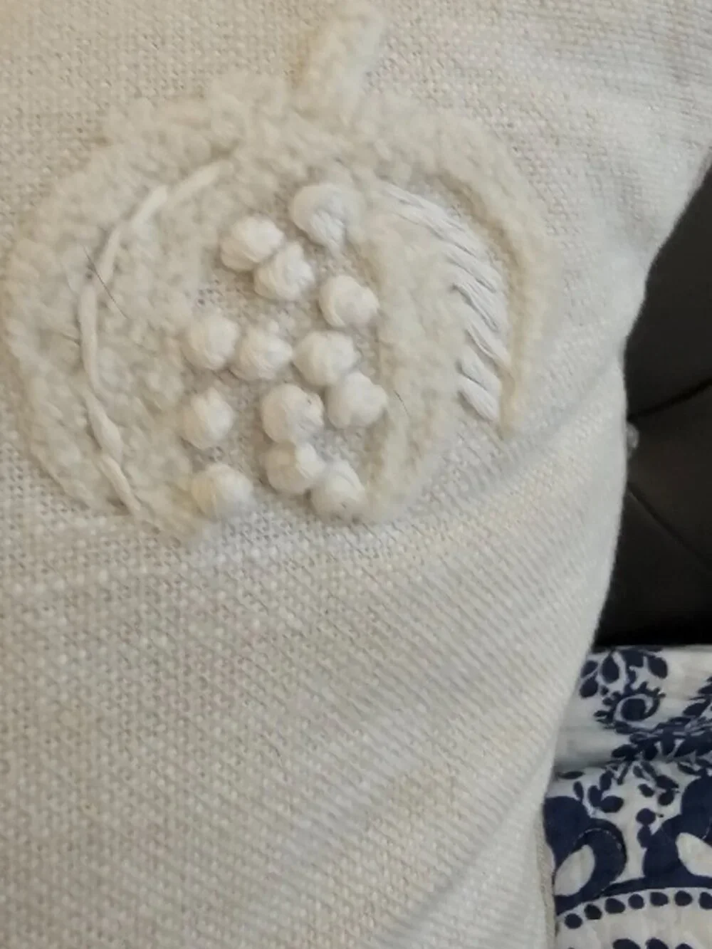 2 Down Filled Pillow Pillows Off White Knitted Pumpkin Pumpkins Autumn Fall EUC